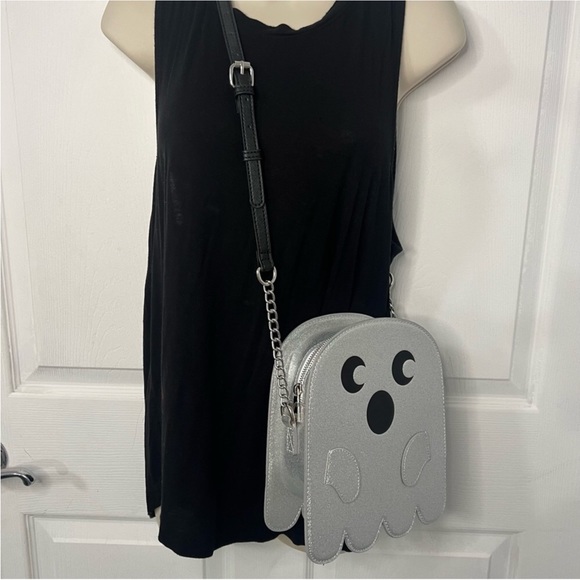Sparkly Silver Ghost Crossbody Bag Halloween - Picture 2 of 16